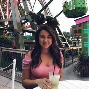 Meet your Posher, Annie